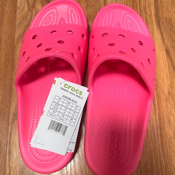 Nicki Minaj Style Bright Pink Crocs Sandals New with Tag! - Picture 6 of 6